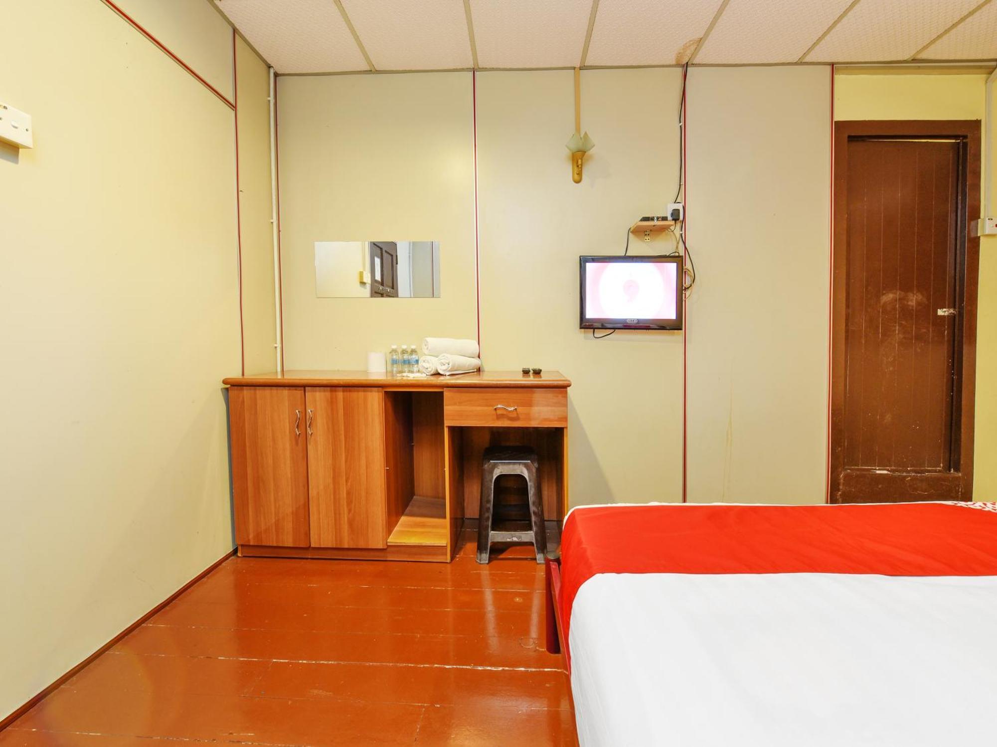 Oyo 90627 Pulau Ketam Inn Klang Kültér fotó
