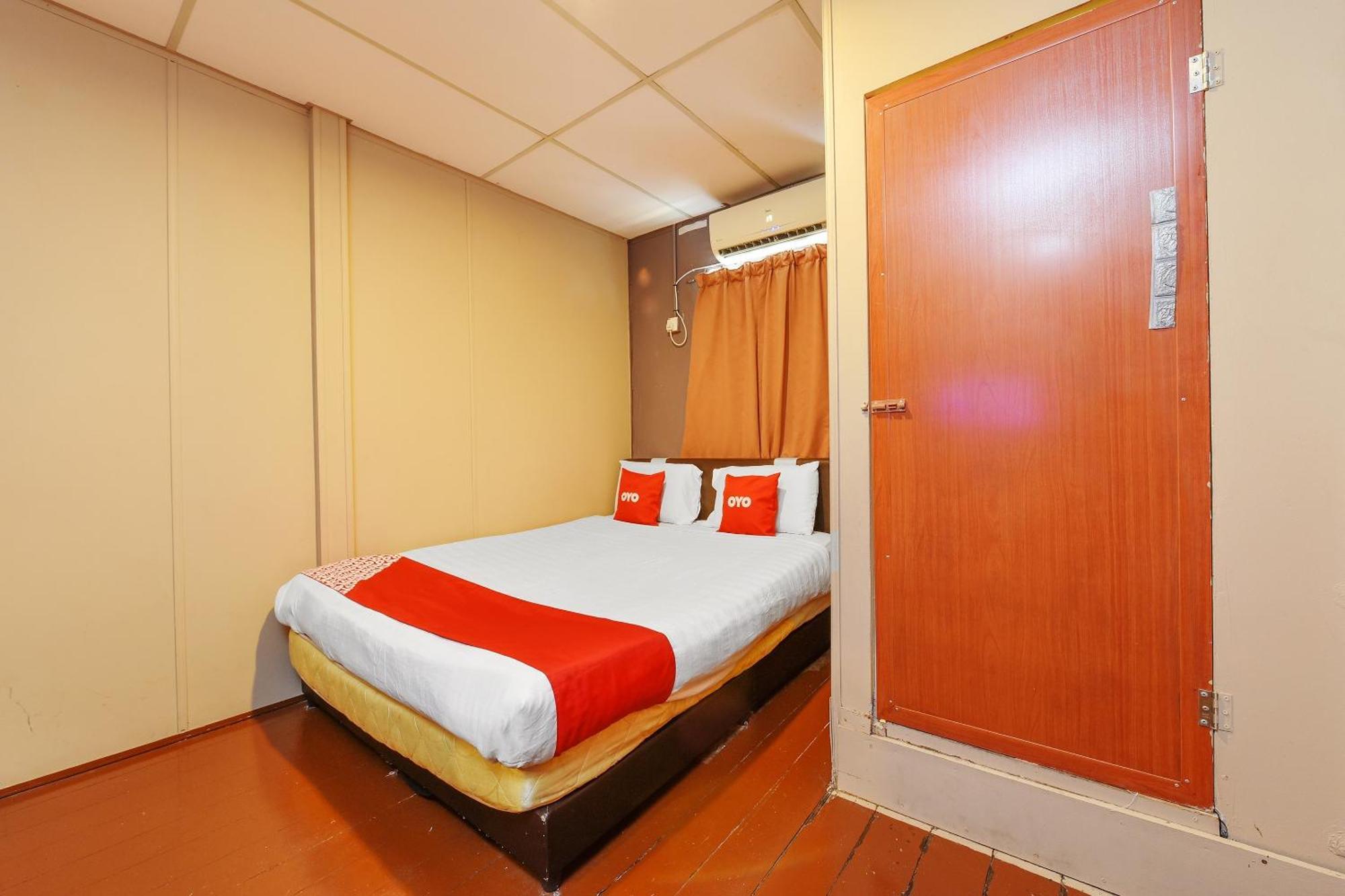 Oyo 90627 Pulau Ketam Inn Klang Kültér fotó
